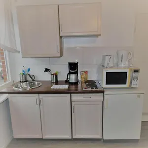 Apartment 27 In Der Kunaustrasse, Hamburg